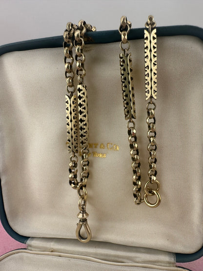 Antique 9ct Gold Fancy Bar and faceted belcher chain with screw top dog clip