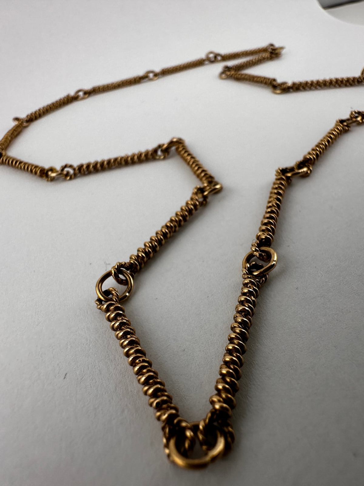 Vintage 9ct yellow Gold twist bar chain