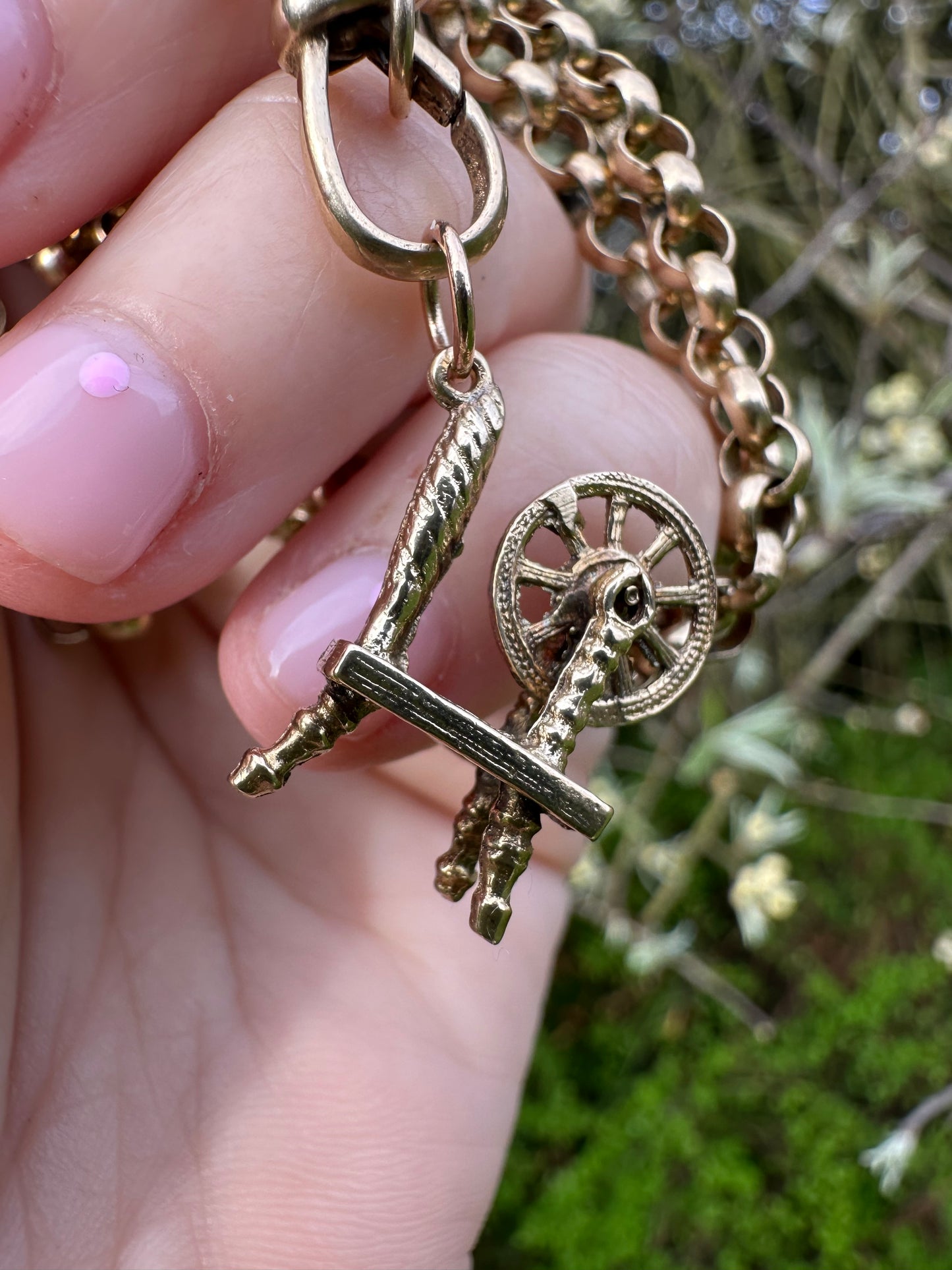 Vintage 9ct Spinning Wheel articulated charm