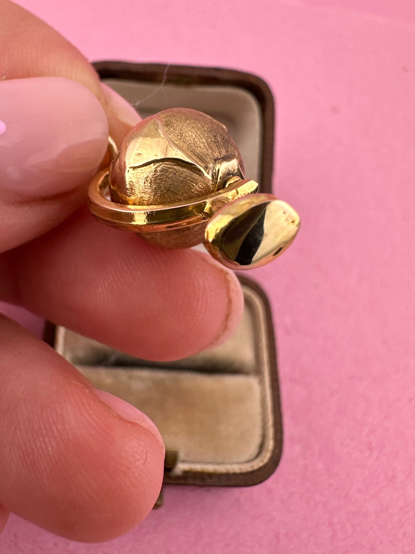 Vintage 9ct Gold Globe Charm