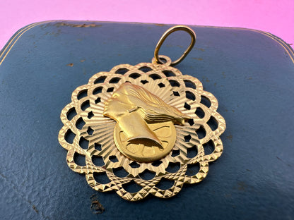 Vintage 18ct Gold Fortuna Pendant