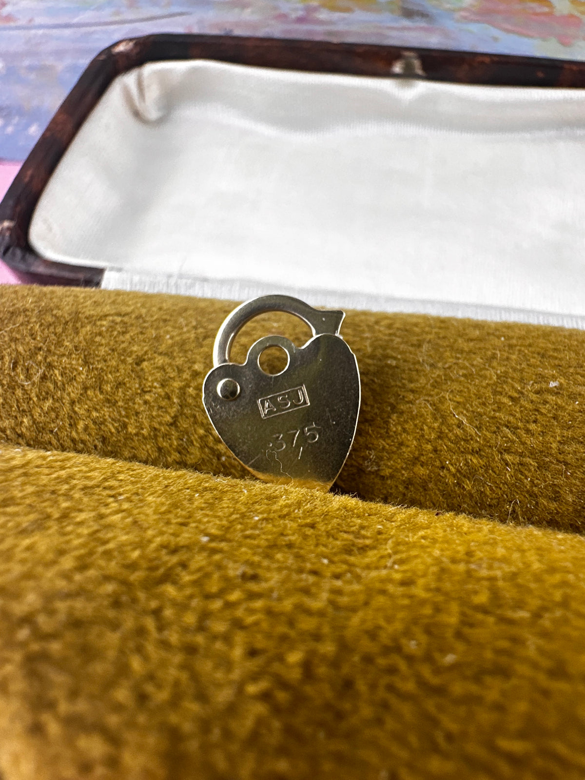 Vintage 9ct gold mini heart padlock