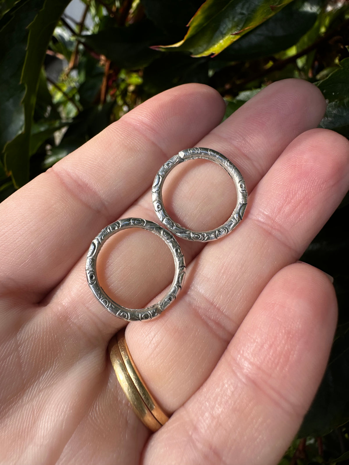 Sterling Silver Carved Split ring x2