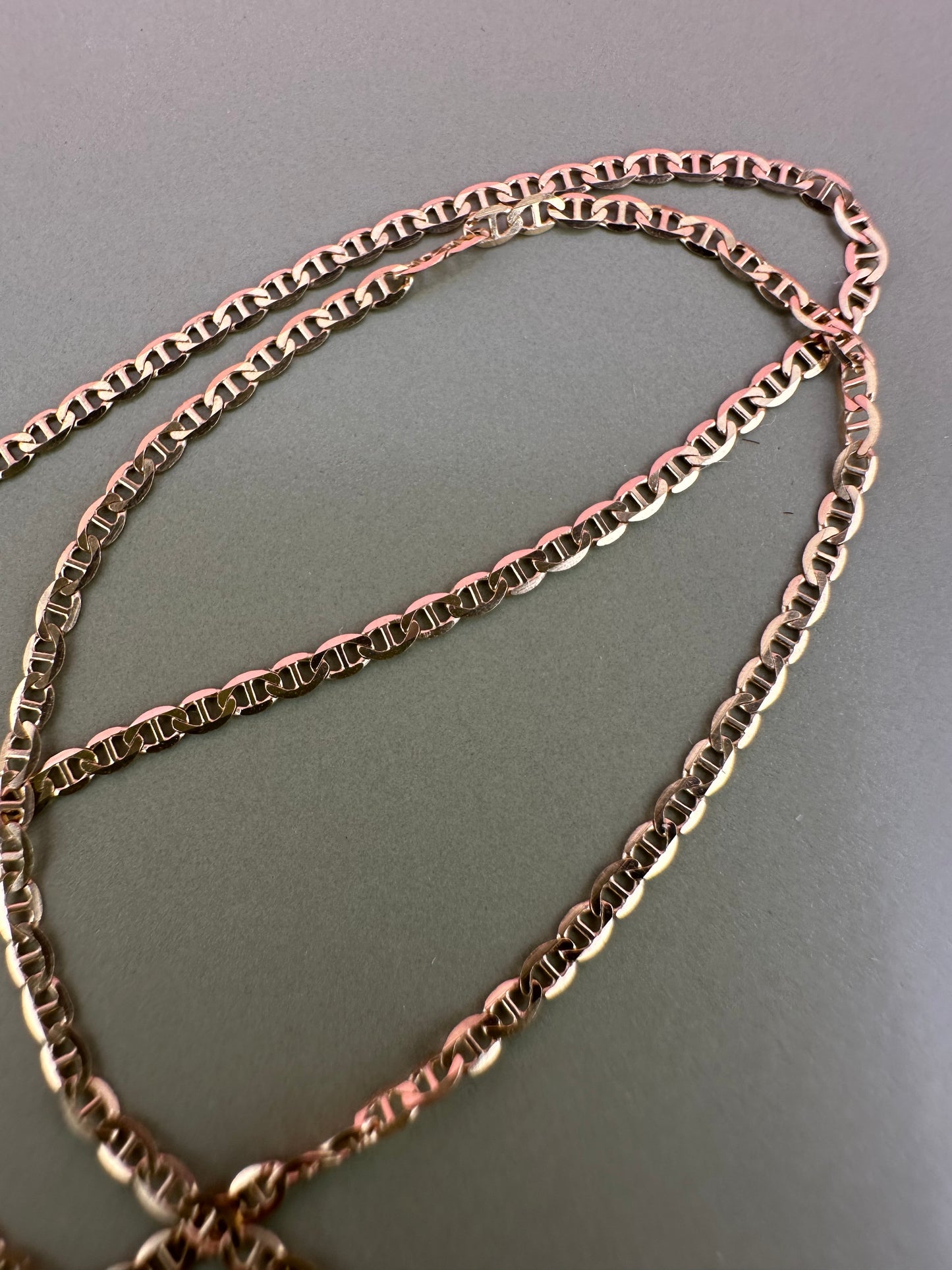 18ct Gold mini Mariner Chain