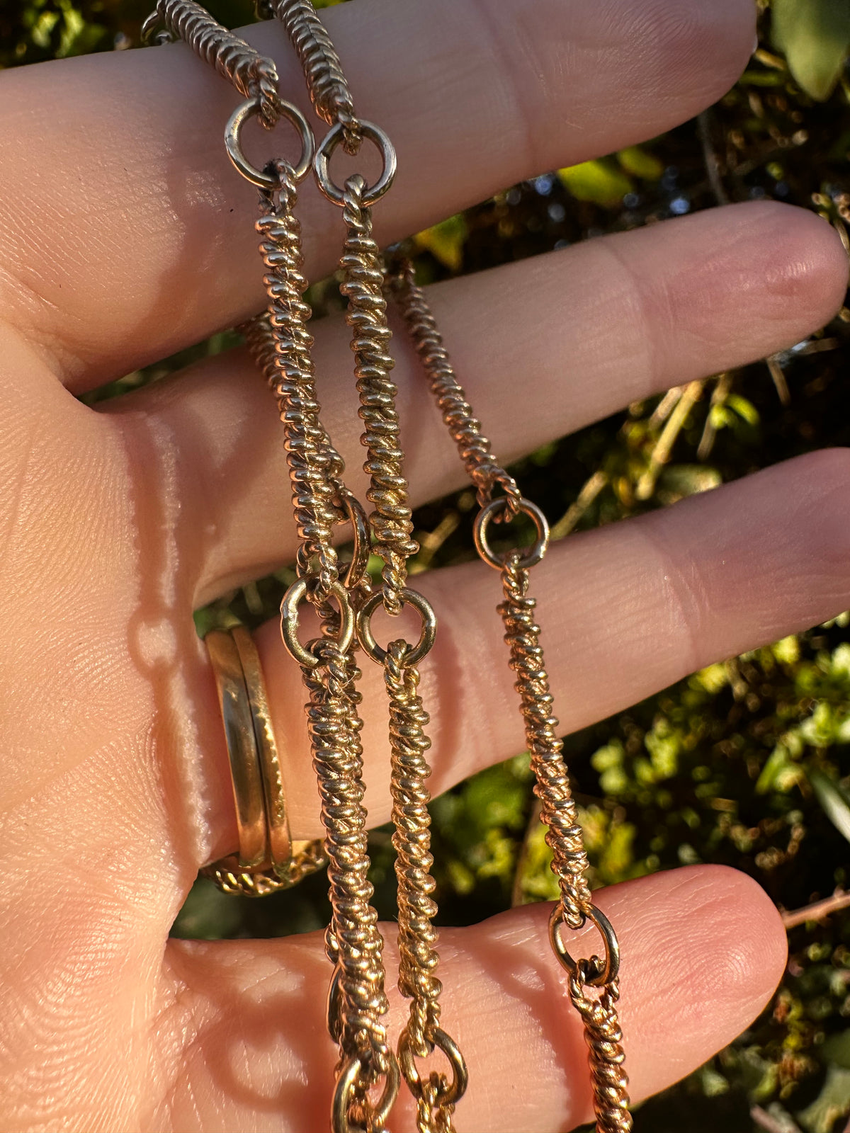 Vintage 9ct yellow Gold twist bar chain