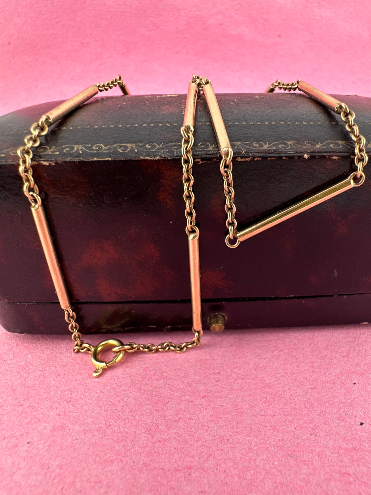 Vintage 9ct Gold Bar Station chain