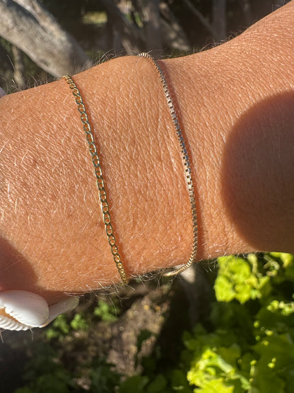 Reserved Jayne- Dainty 9ct Yellow Gold mariner bracelet