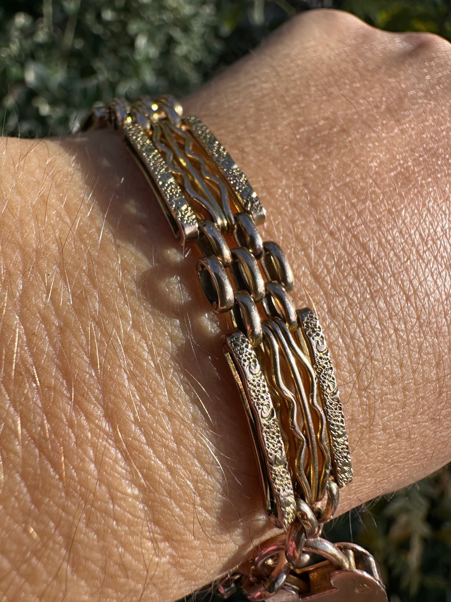 Vintage 9ct Rose Gold Patterned Gate Bracelet