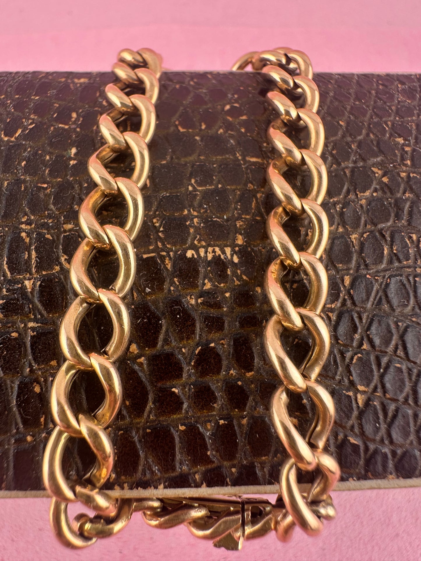 Antique 15ct Gold Curb Bracelet with concealed clasp