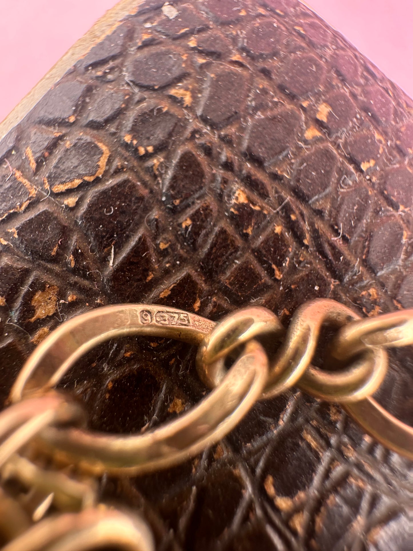 Vintage 9ct Gold Curb and Twist link bracelet with heart padlock