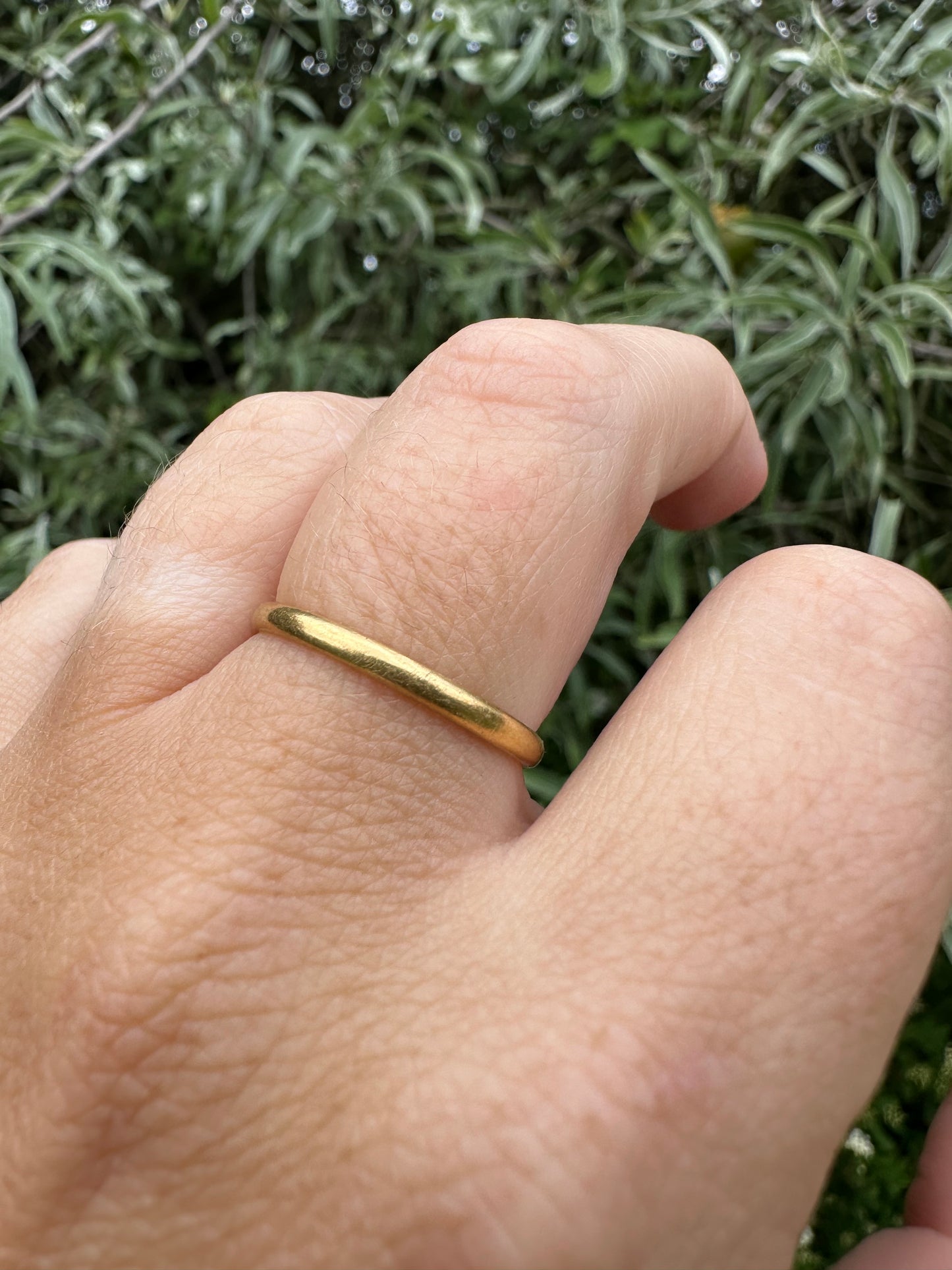 Vintage 22ct Gold thin Band