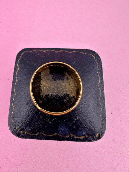 Vintage 22ct Gold band- D shape