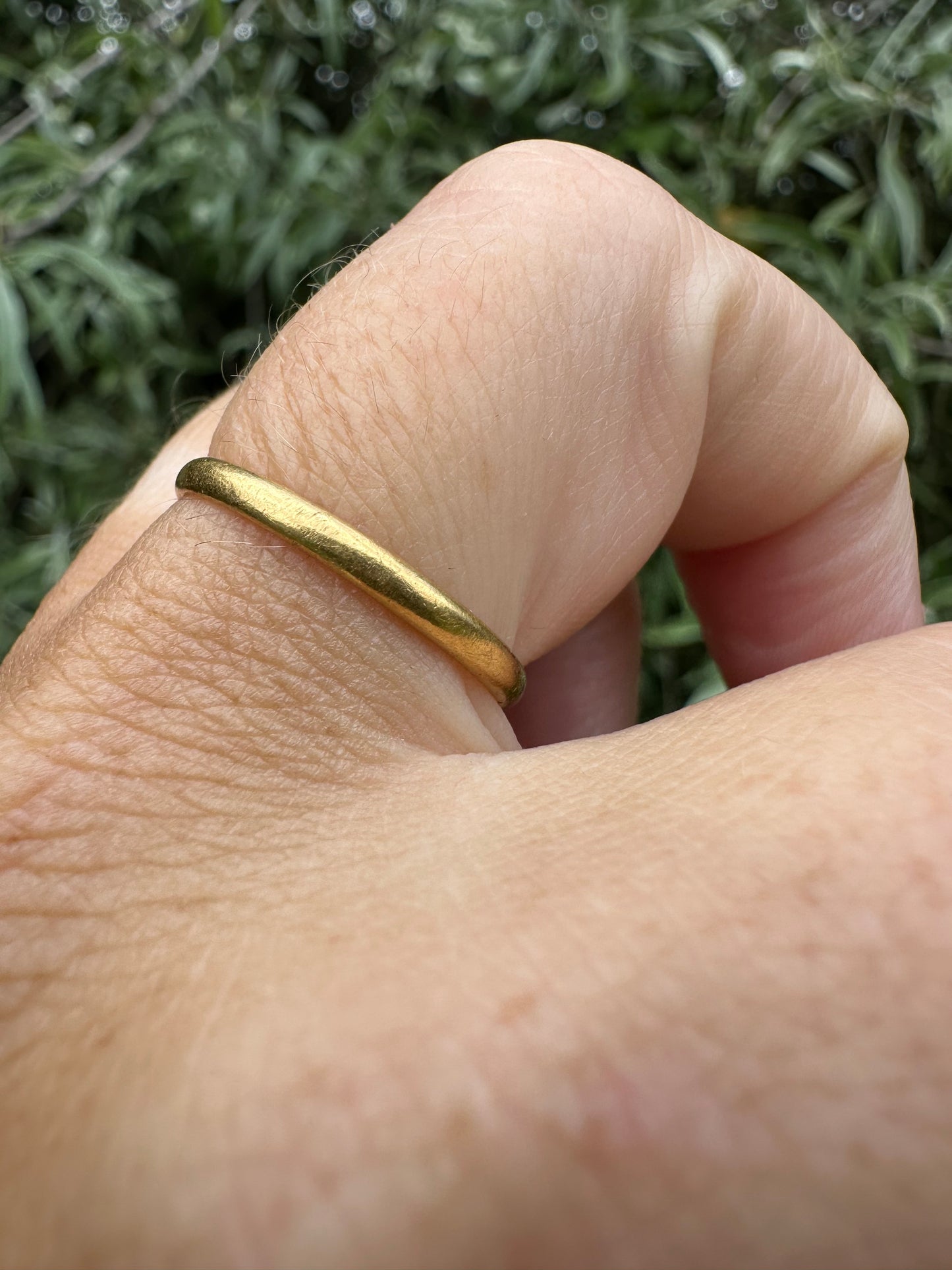 Vintage 22ct Gold thin Band