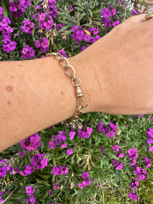 Vintage 9ct Gold Open curb bracelet with victorian flat edged dog clip