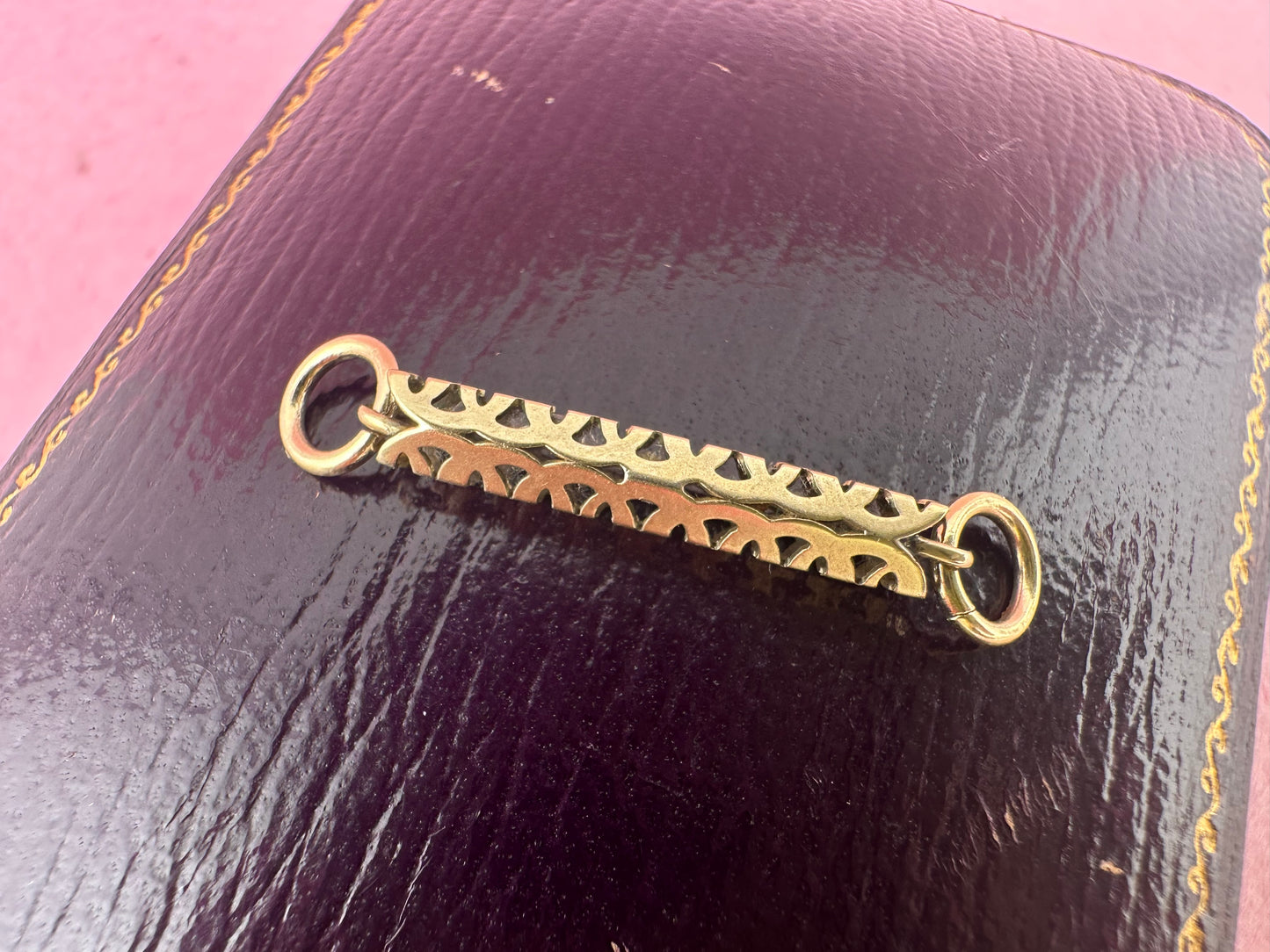 Antique 9ct Gold pierced bar extender. No clasps.