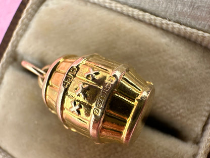 Vintage 9ct Moonshine Barrel charm