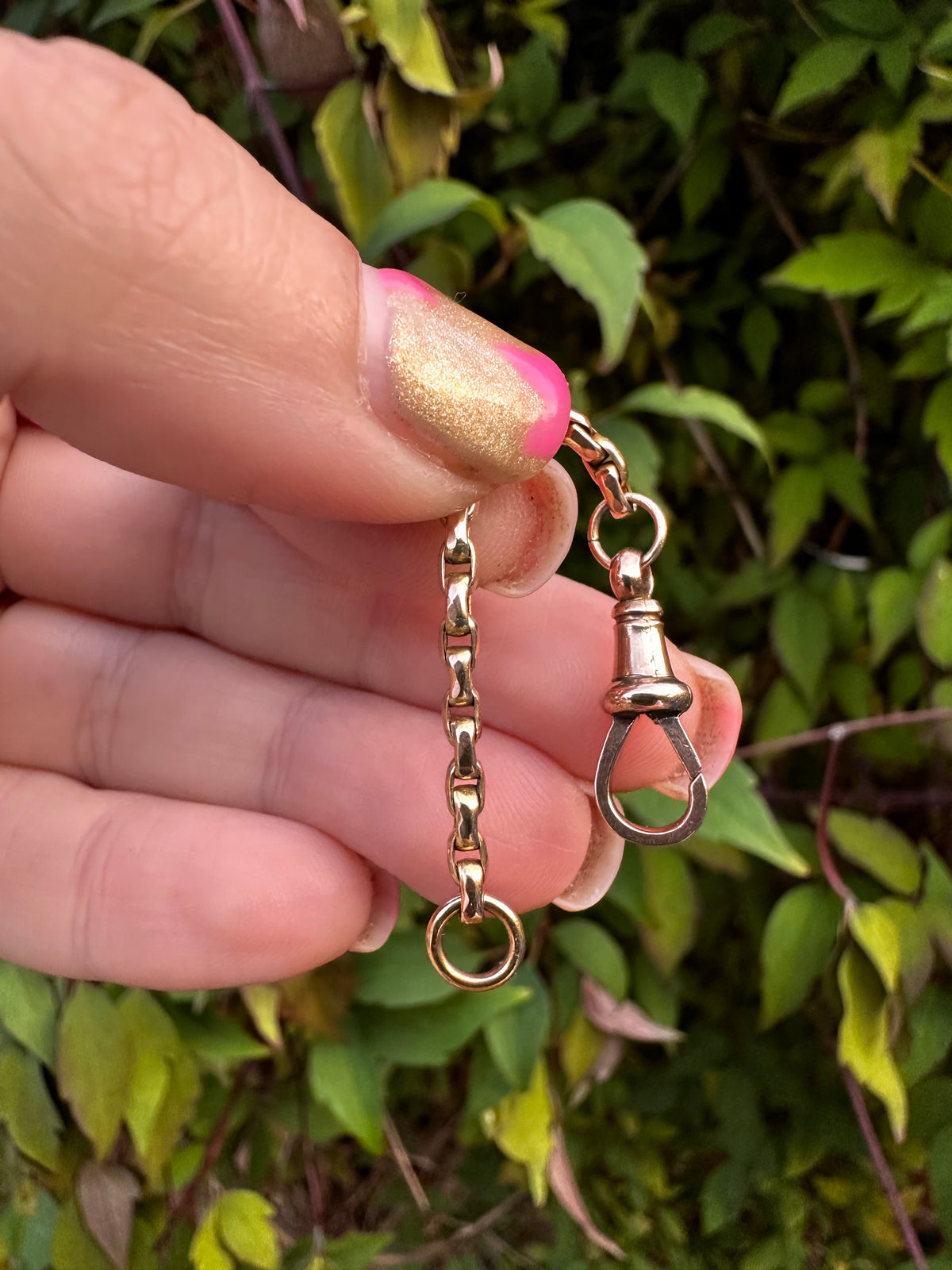 Antique 9ct peachy faceted Oval belcher extender with flat edged dog clip