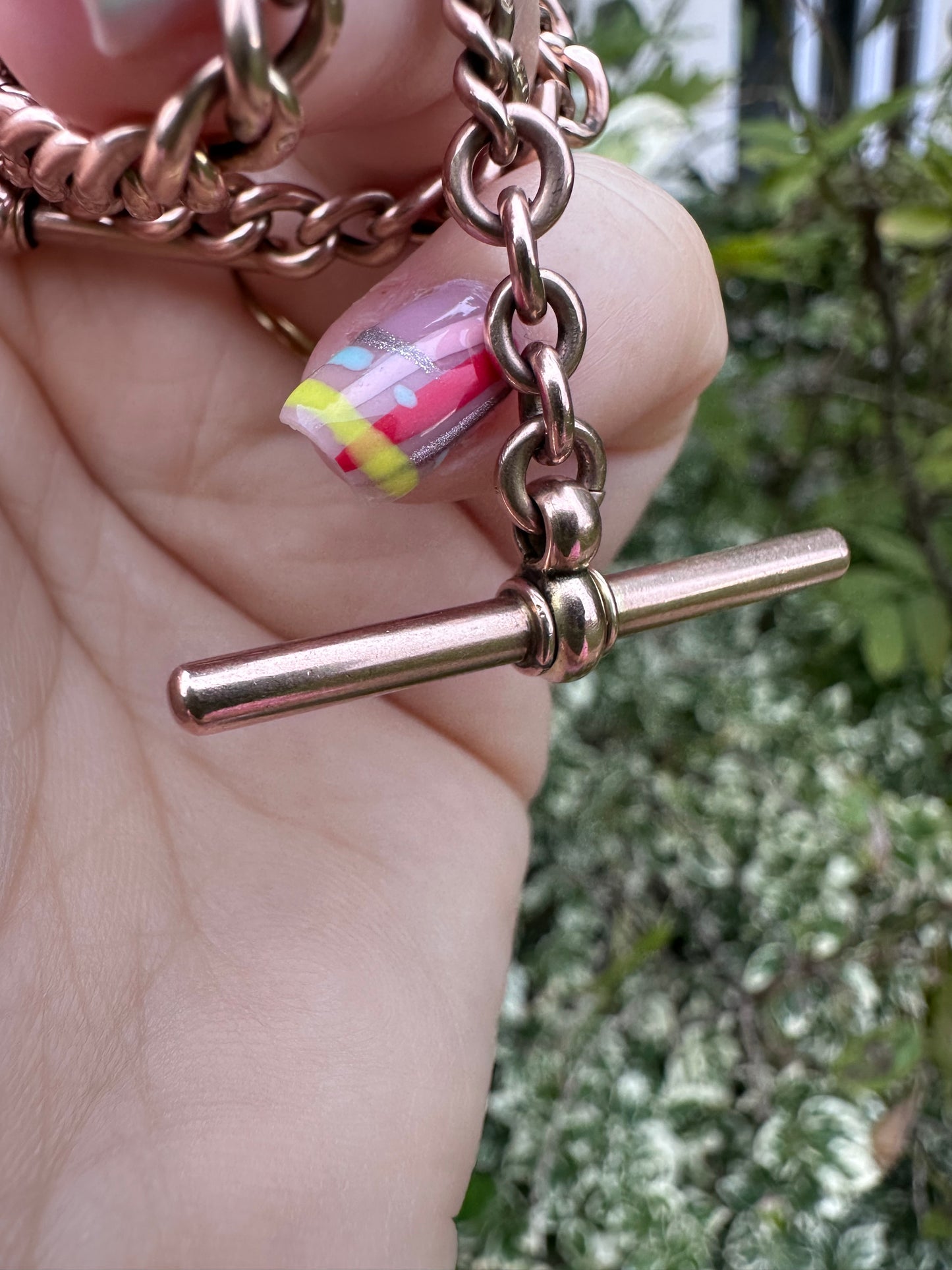 Antique 9ct Gold Swivel T-Bar on a chain