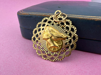 Vintage 18ct Gold Fortuna Pendant