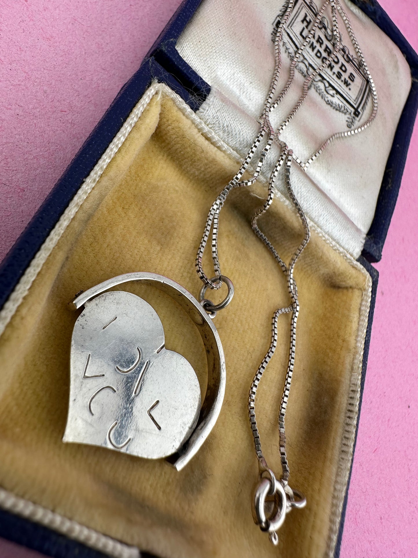 Sterling silver heart shaped ‘I Love you’ spinner