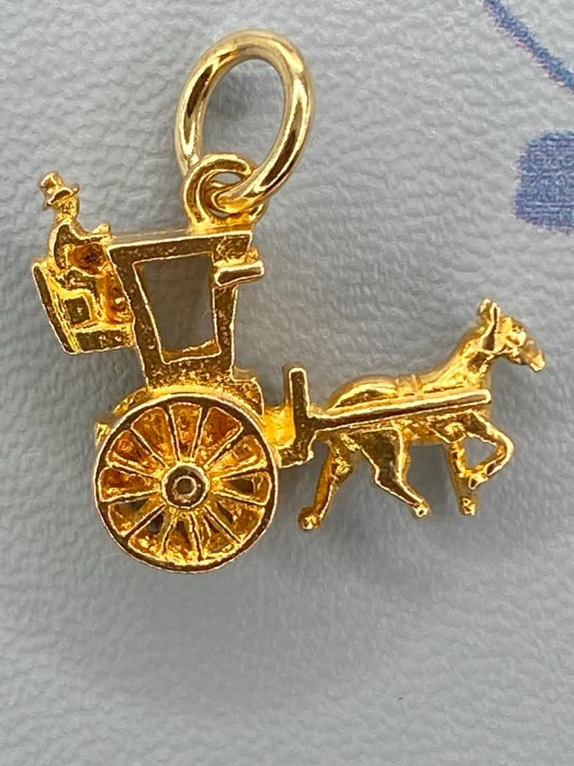 Vintage 9ct Gold Horse & Carriage charm