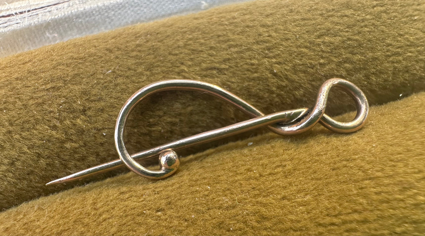 Art Nouveau 9ct Brooch