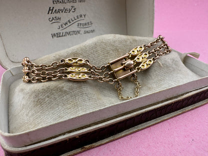 10ct Gold Oval and cable link bracelet