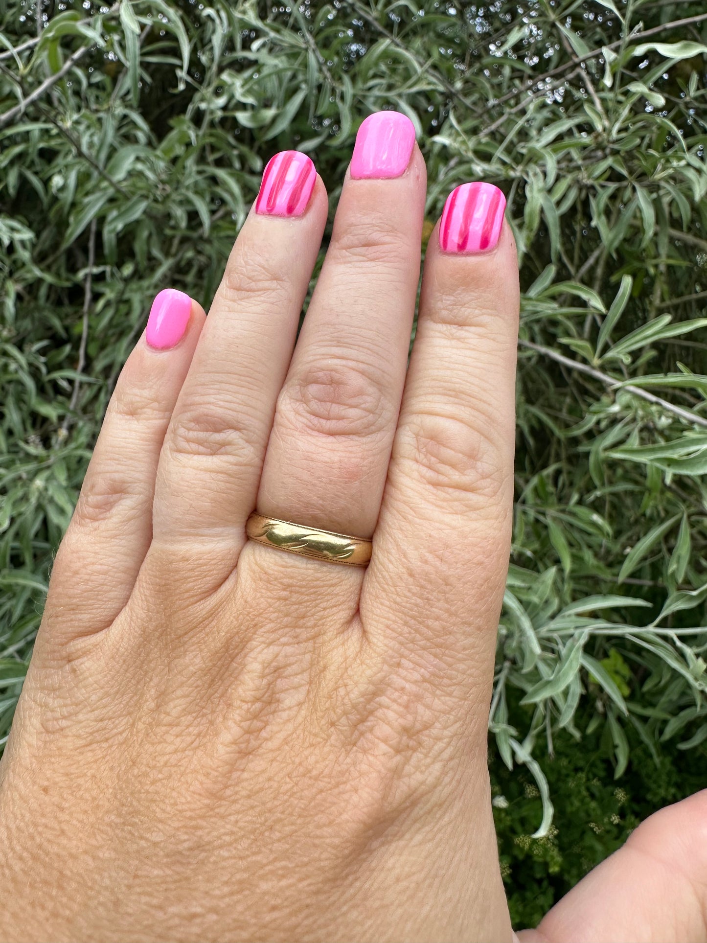 Vintage 18ct Gold patterned band