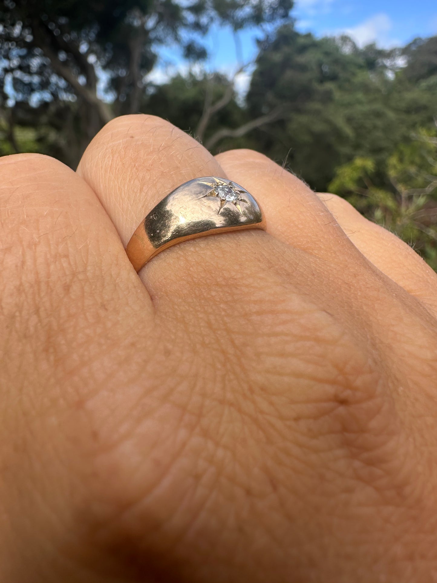 Antique 18ct Gold Star set Diamond Gypsy ring