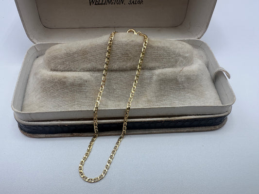 Reserved Jayne- Dainty 9ct Yellow Gold mariner bracelet