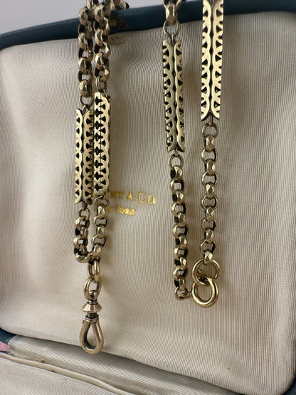 Antique 9ct Gold Fancy Bar and faceted belcher chain with screw top dog clip
