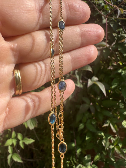 18ct Sapphire Station chain