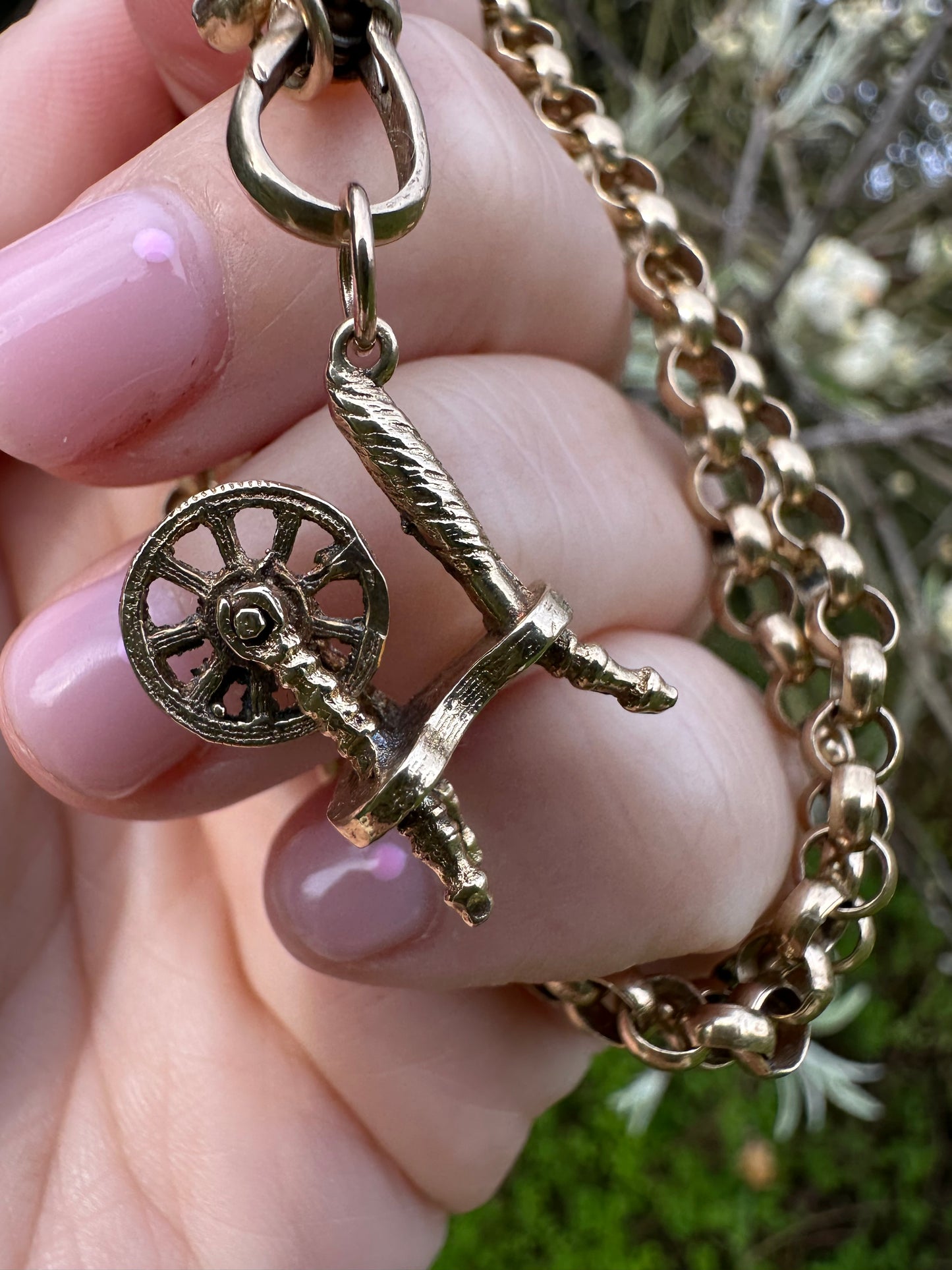 Vintage 9ct Spinning Wheel articulated charm