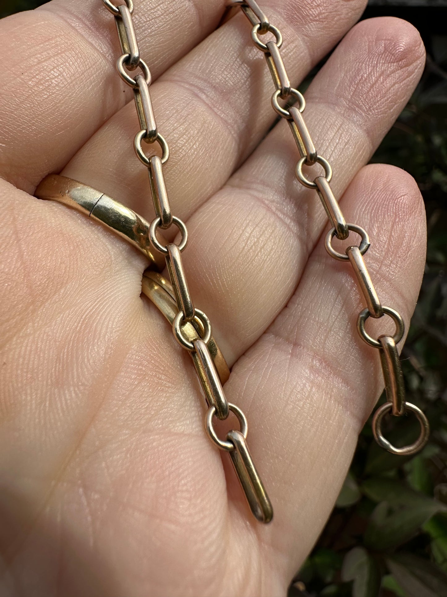 9ct trombone and circle link bracelet- no clasp