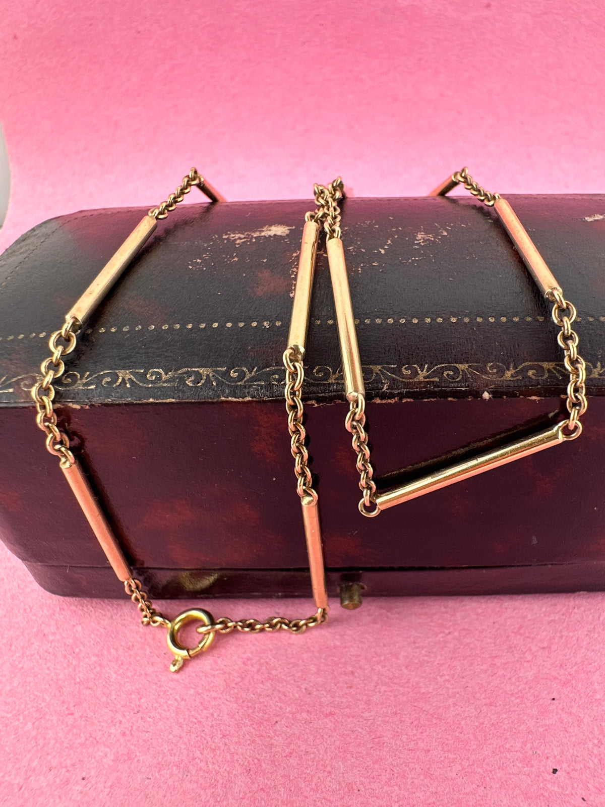 Vintage 9ct Gold Bar Station chain
