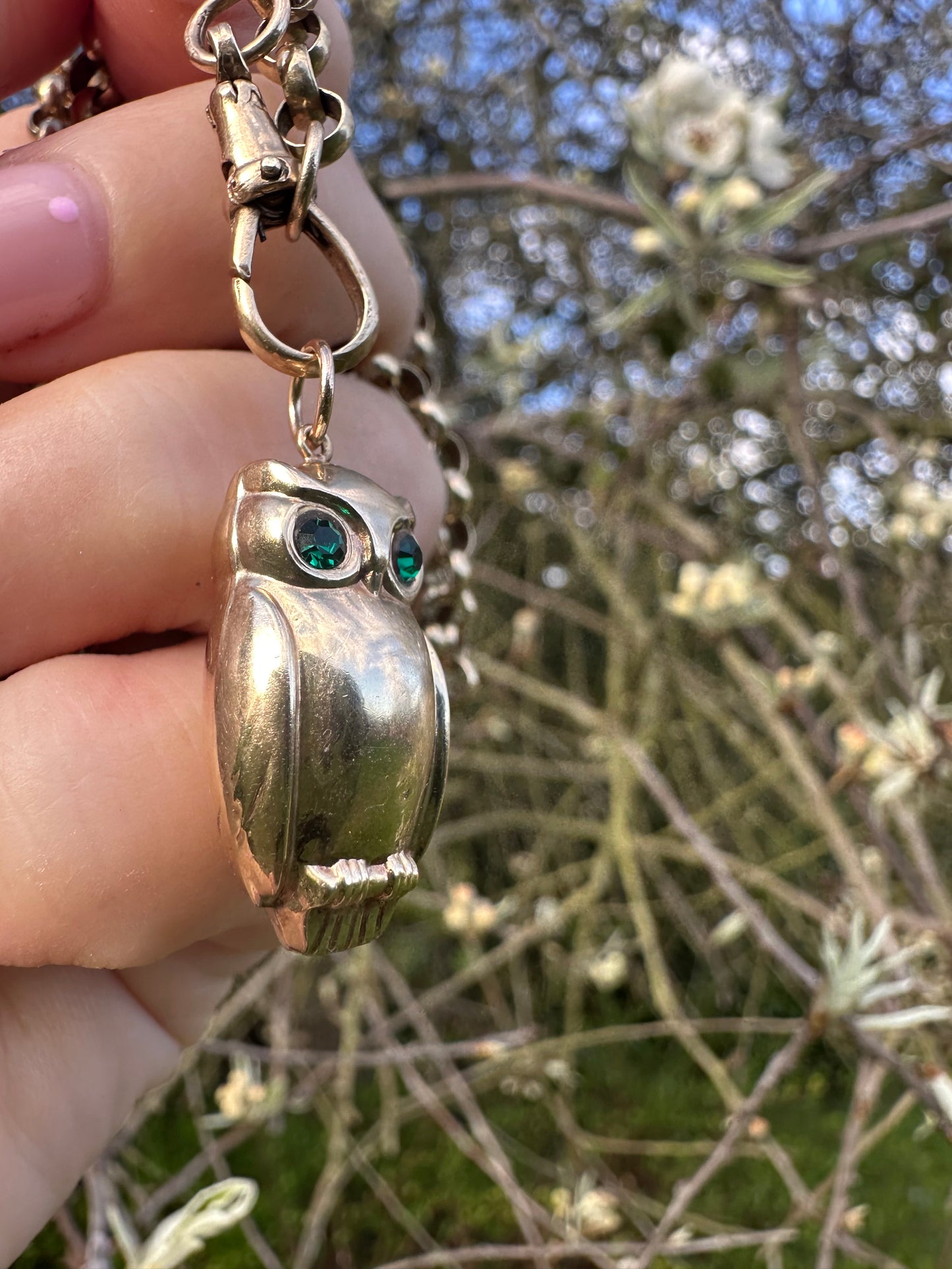 Vintage 9ct Gold Owl charm with green past eyes