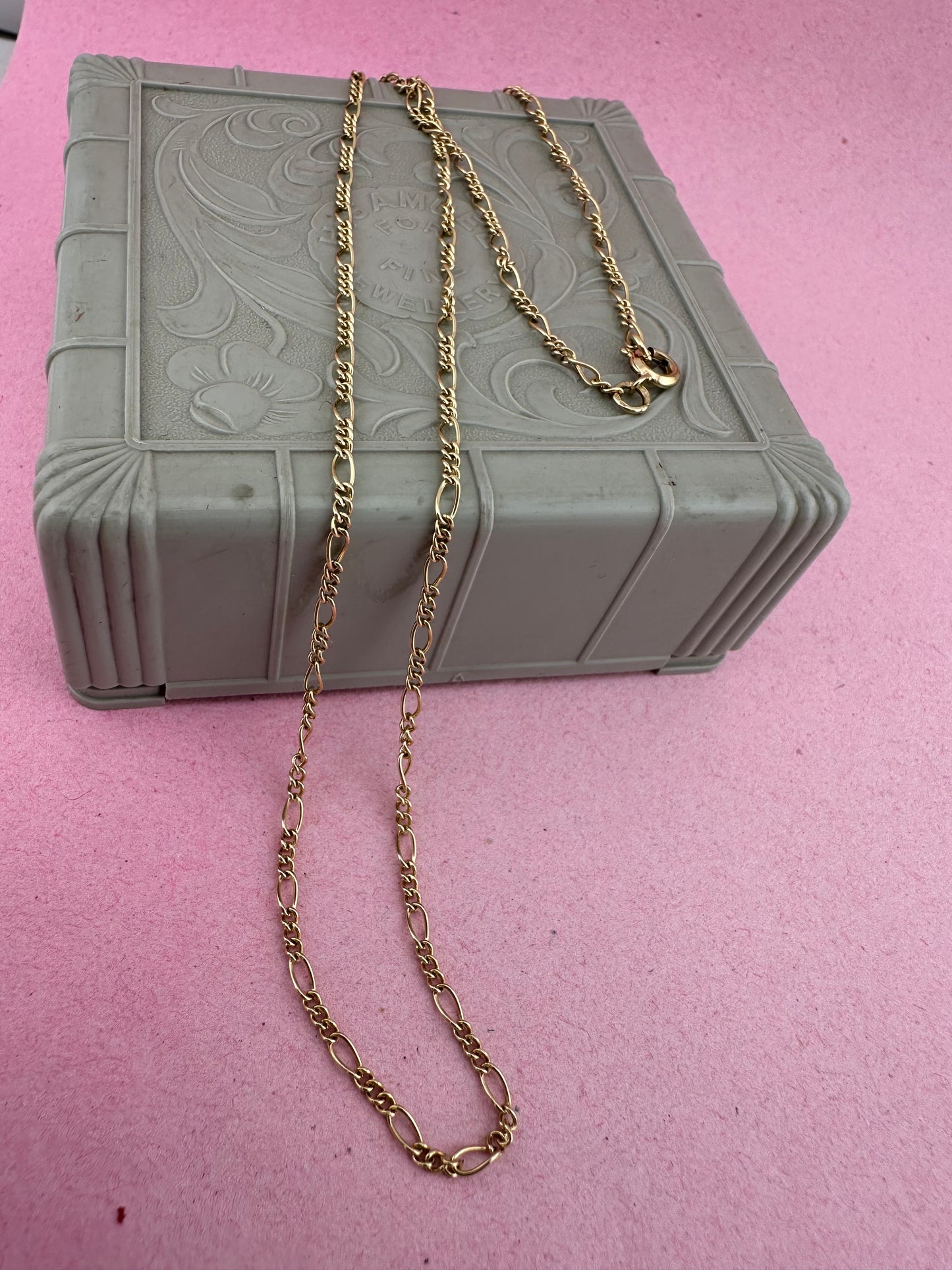 Vintage 9ct Yellow Gold mini Figaro chain