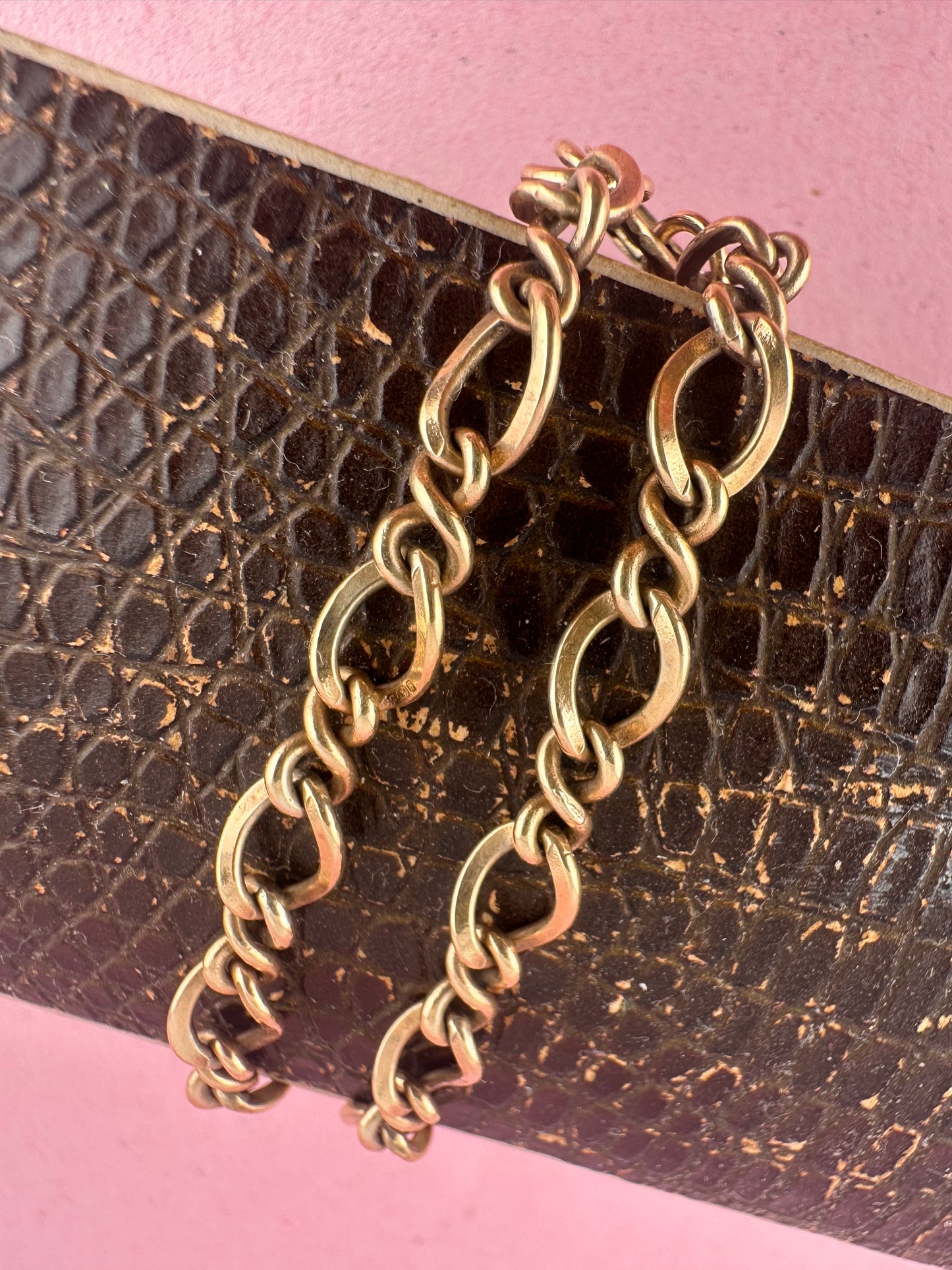 Vintage 9ct Gold Curb and Twist link bracelet with heart padlock
