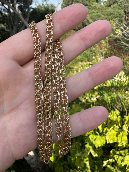 Vintage 9ct yellow Gold figure of 8 chain