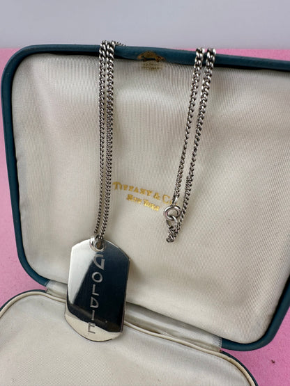 Silver Goldie Nameplate pendant on a curb chain
