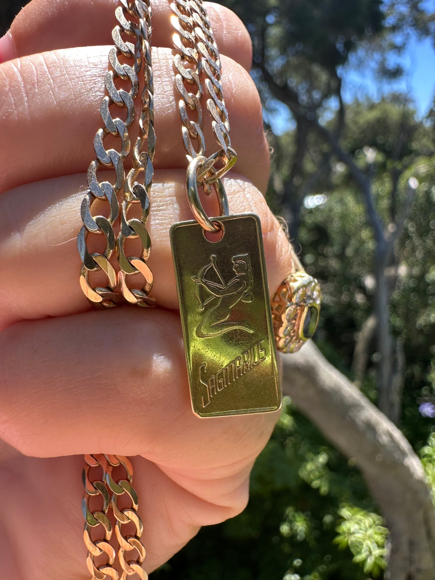 Vintage 9ct Gold Ingot/Sagittarius charm