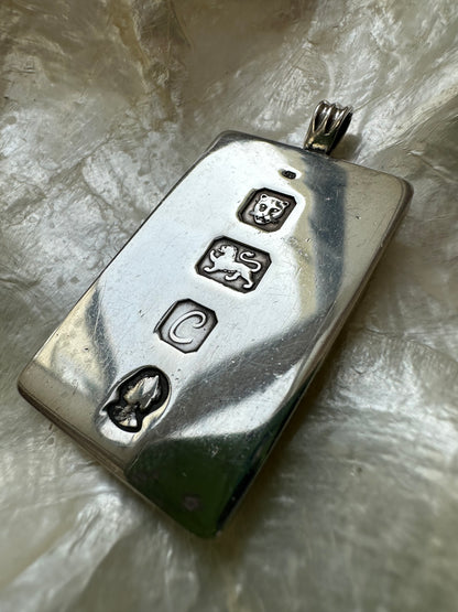 Silver ingot pendant, Silver Jubilee 1977, with brushed back
