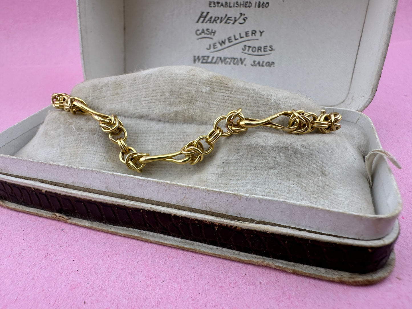 9ct Gold infinity & Byzantine link bracelet