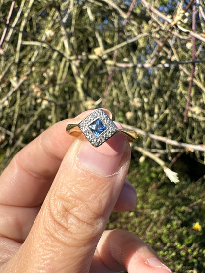 18ct Gold and platinum Sapphire and Diamond ring