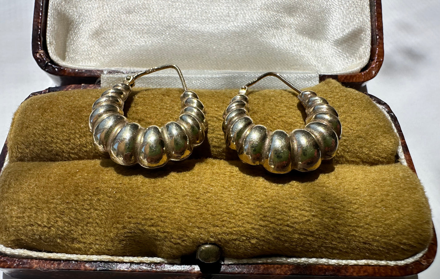 Vintage 9ct Gold Puffy Ribbed Hoops