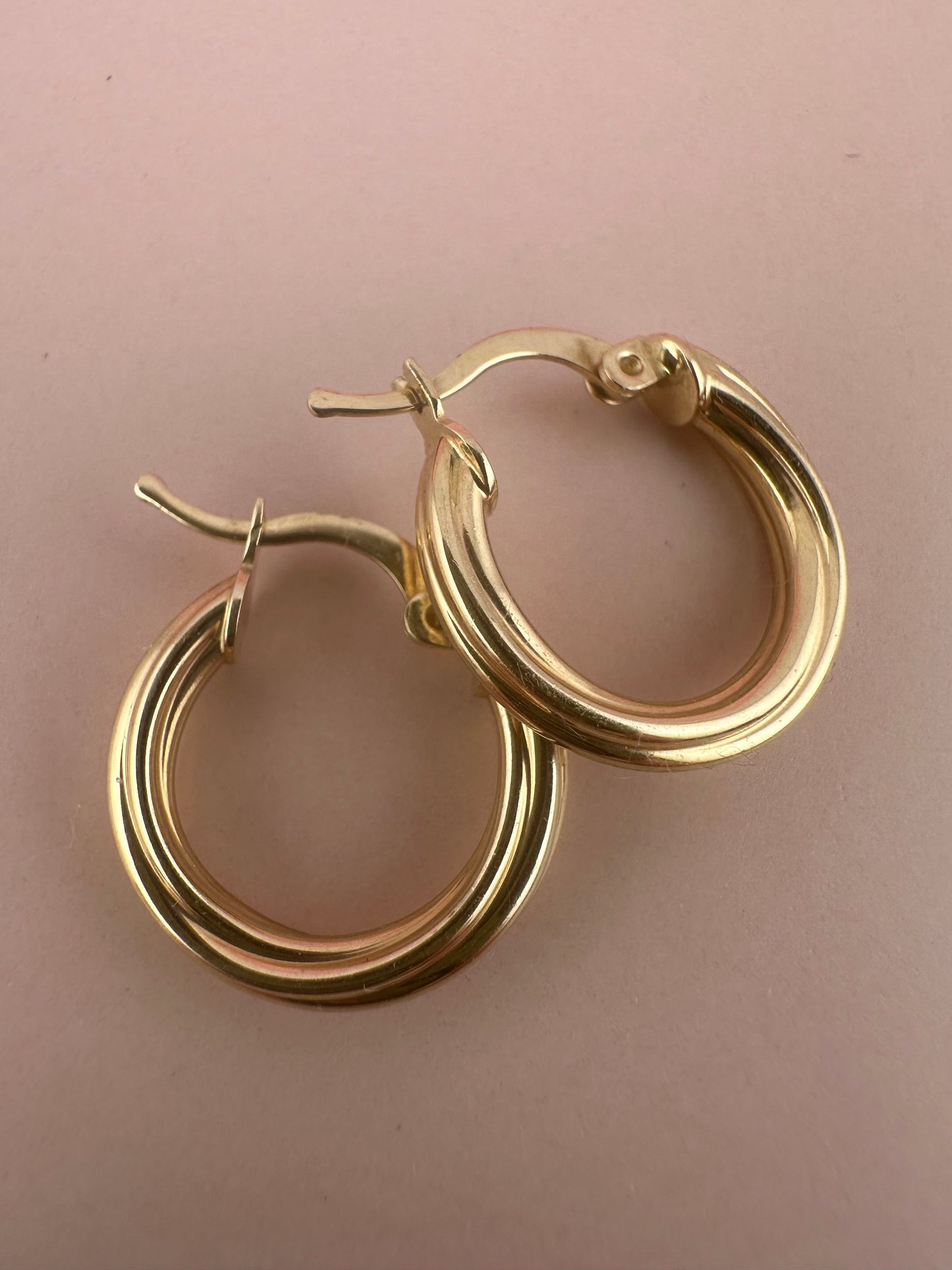 Vintage 14ct gold Round twist hoops