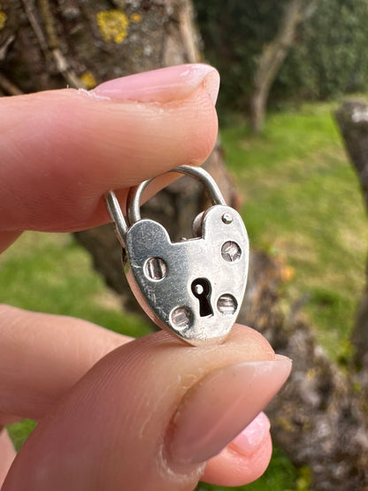 Vintage Sterling silver heart padlock
