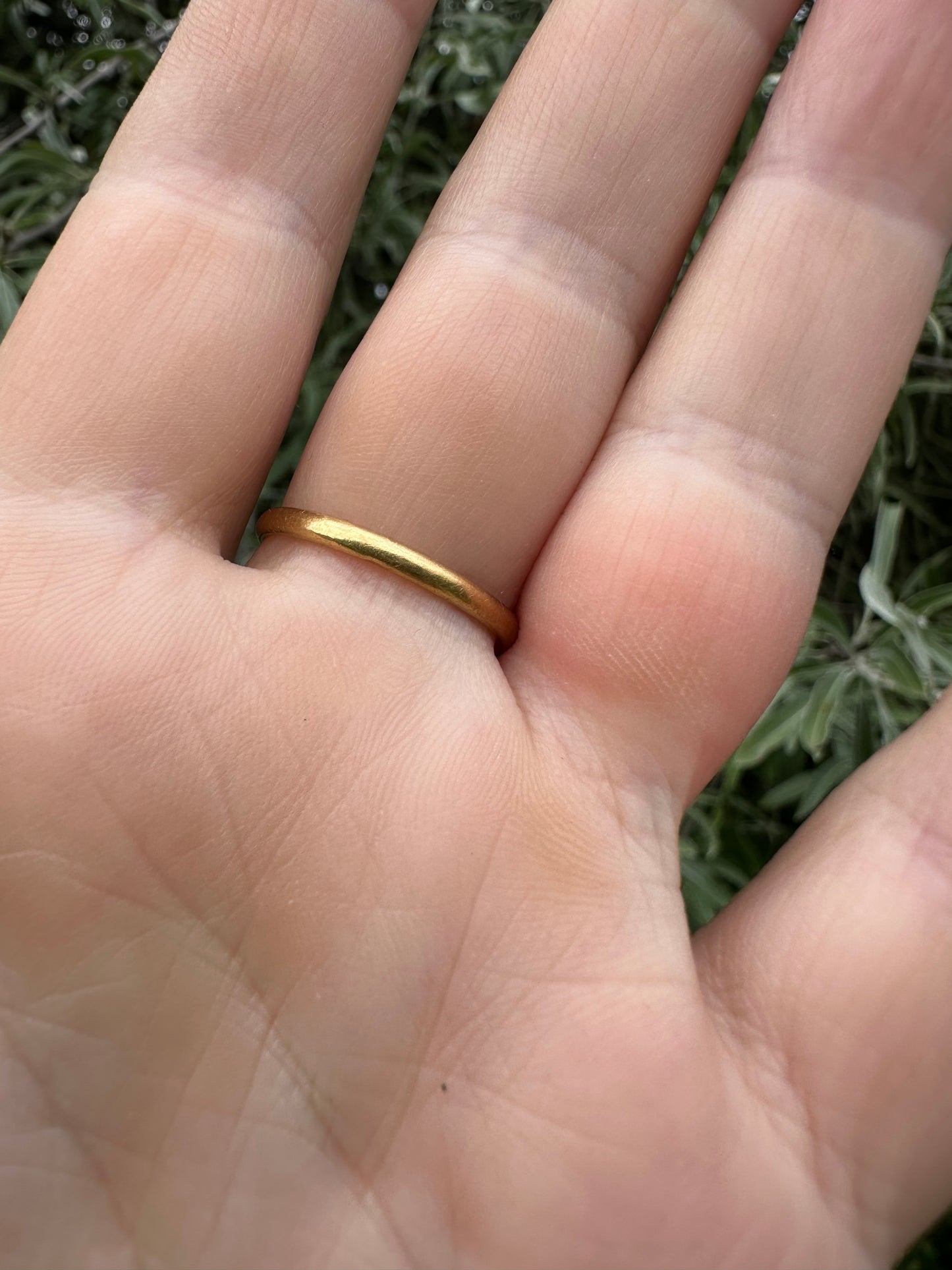 Vintage 22ct Gold thin Band
