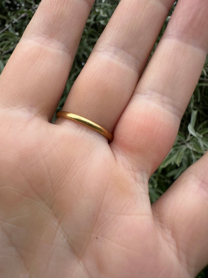 Vintage 22ct Gold thin Band