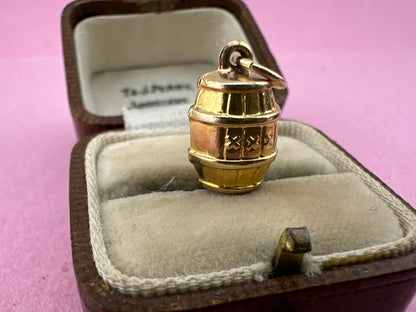 Vintage 9ct Moonshine Barrel charm